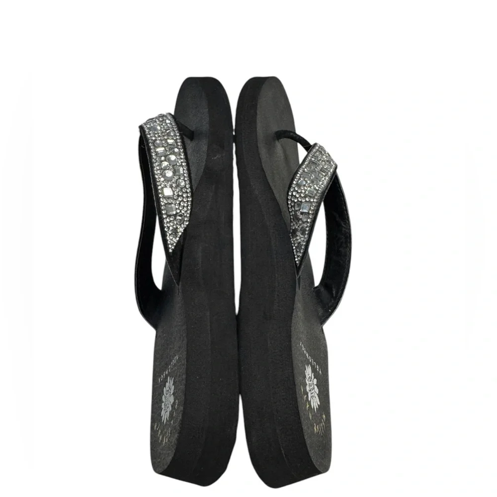 Yellow Box Women's Black Sandals with Rhinestone Detail Size 8.5 - Picture 4 of 7
